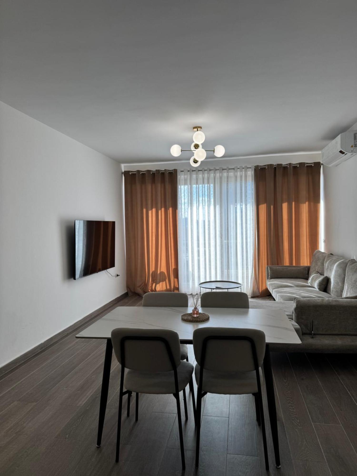 Free Parking Skanderbeg Square - Spacious Central Apartment Tirana Exterior foto