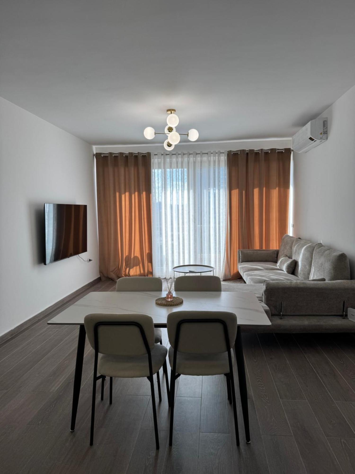 Free Parking Skanderbeg Square - Spacious Central Apartment Tirana Exterior foto